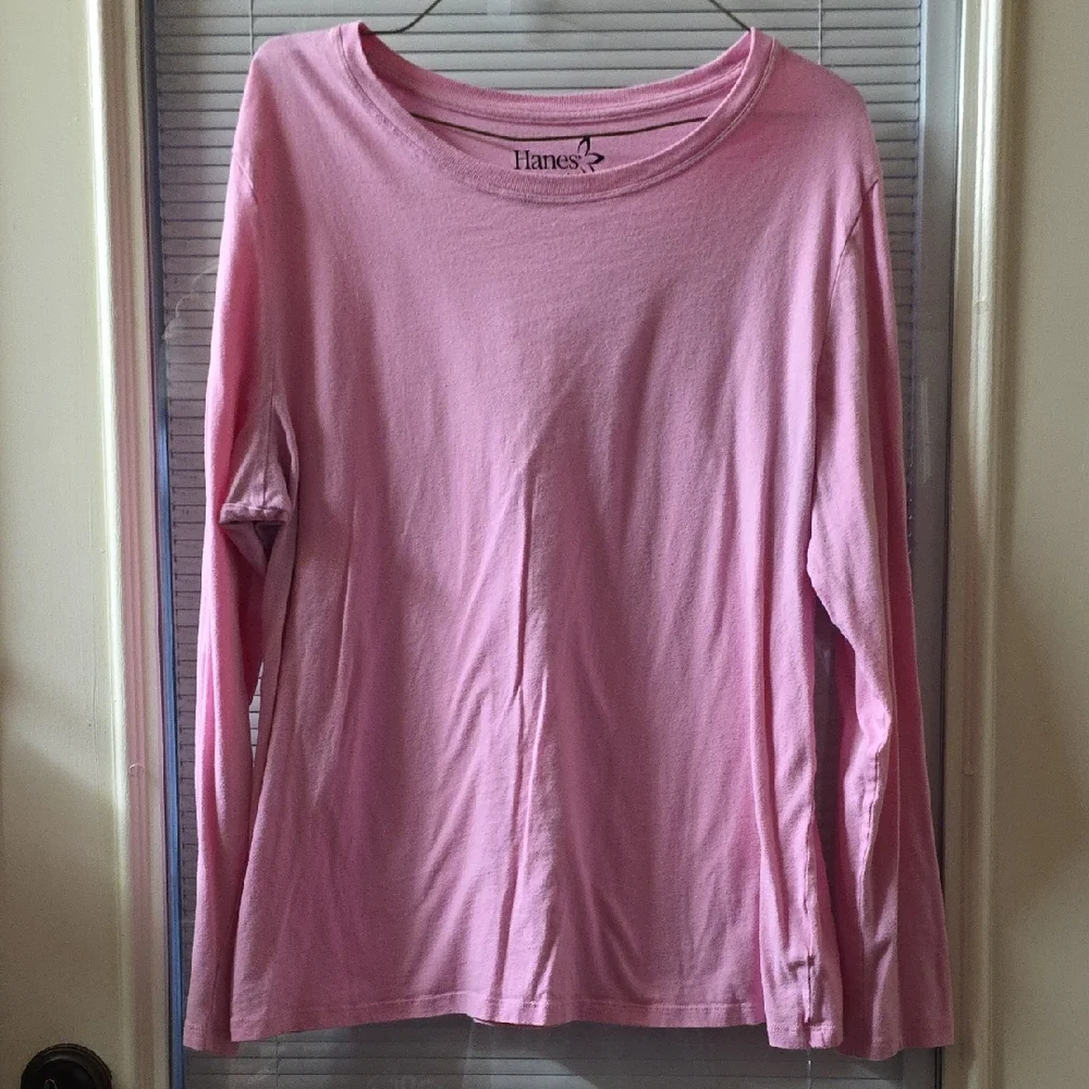 Hanes Soft Pink Women's Long Sleeve Tee - Picture 1 of 3